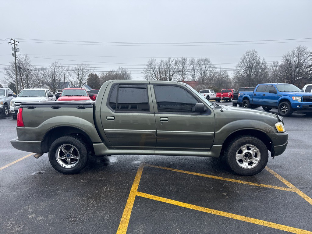2004 Ford Explorer Image 5