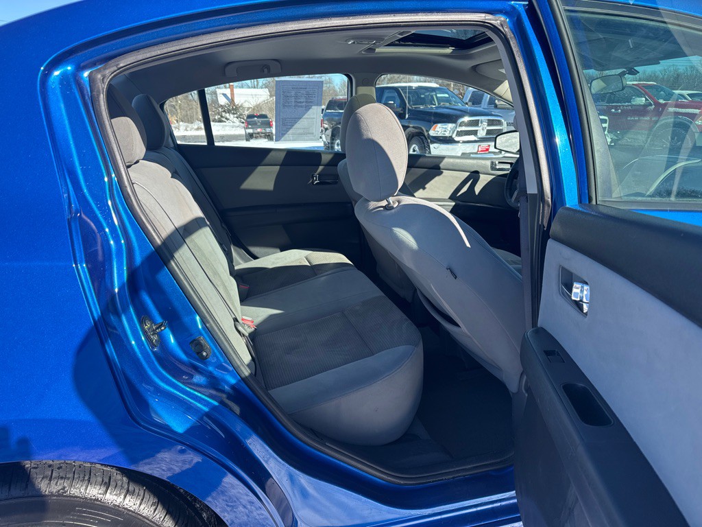 2012 Nissan Sentra Image 12