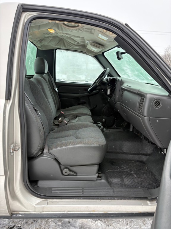 2006 Chevrolet Silverado 1500 Image 10