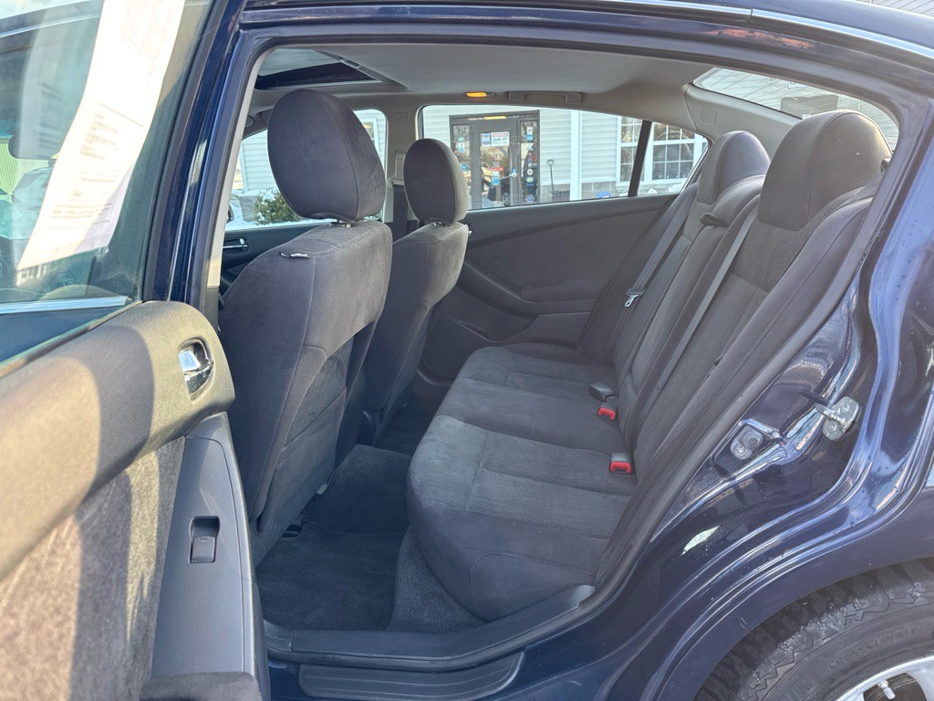 2012 Nissan Altima Image 11