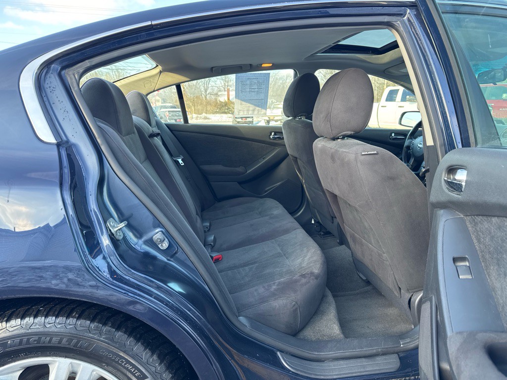 2012 Nissan Altima Image 13