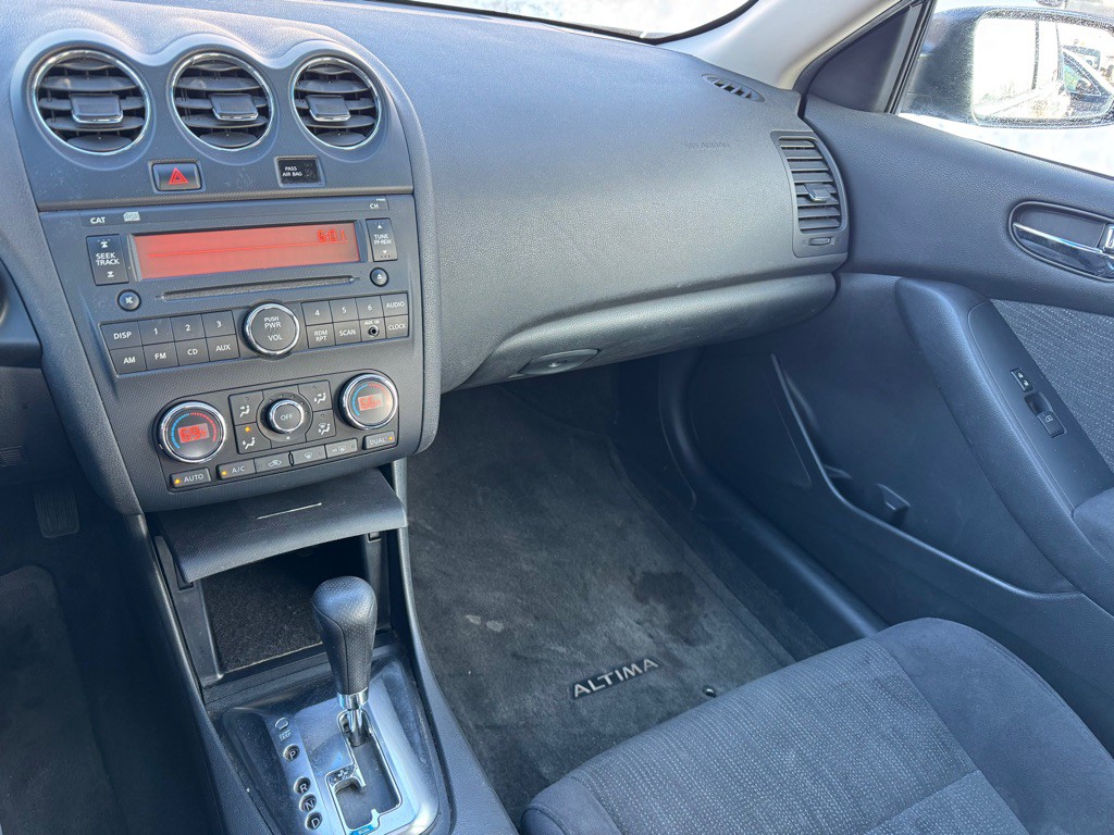 2012 Nissan Altima Image 15