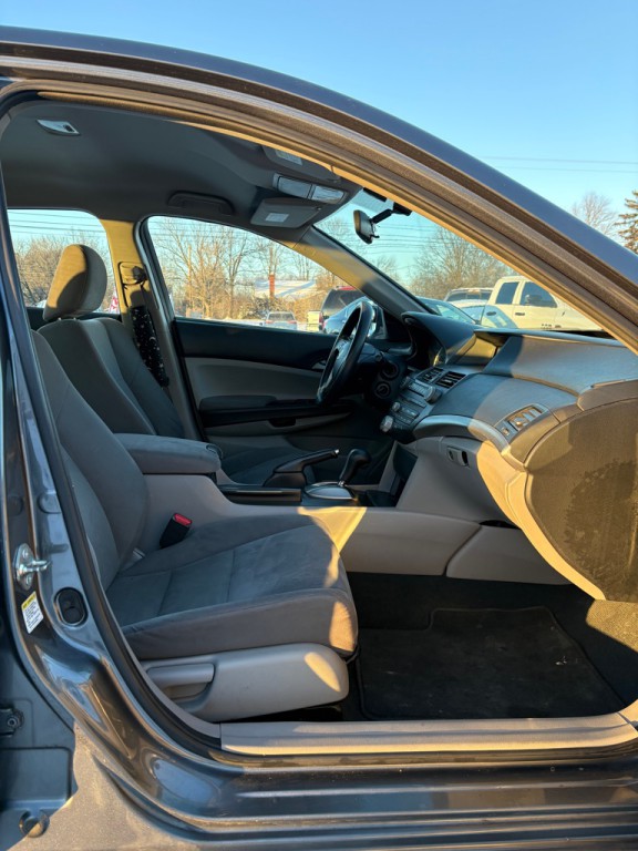 2012 Honda Accord Image 11