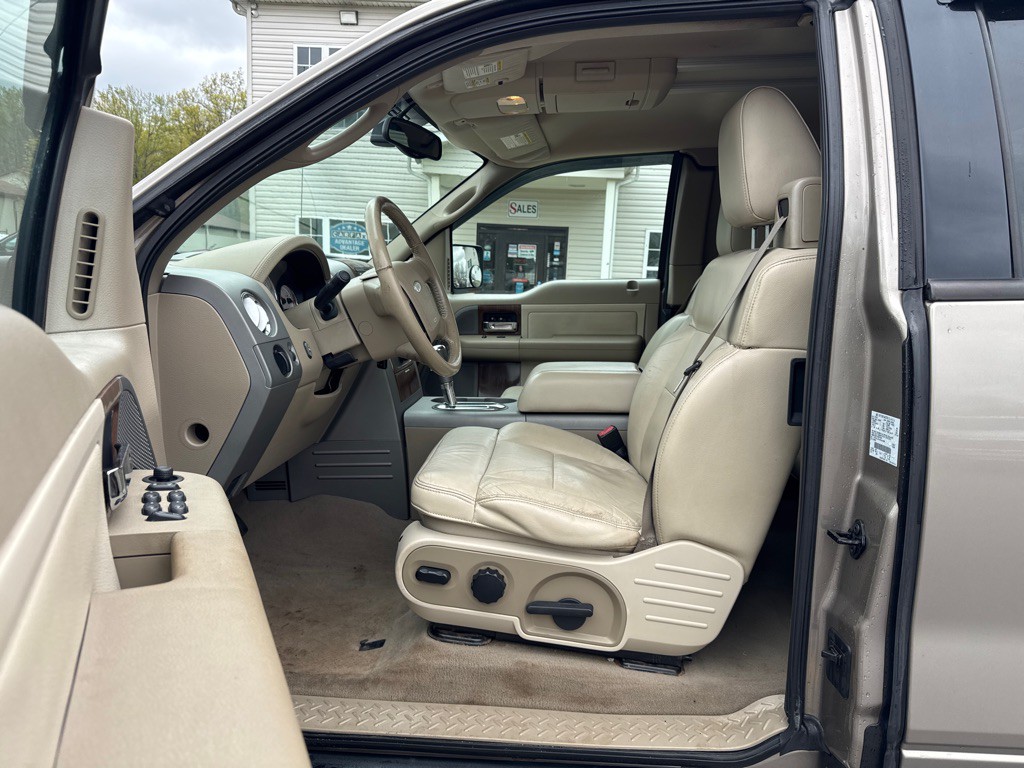2004 Ford F-150 Image 12