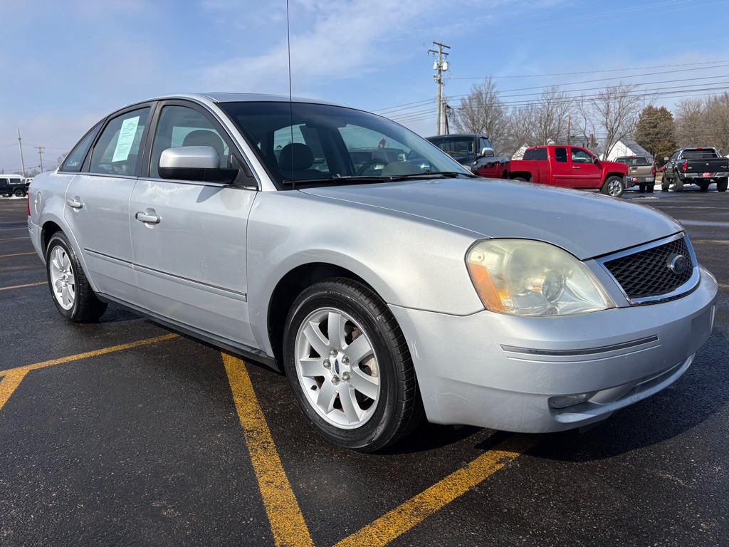 2005 Ford Five Hundred Image 4