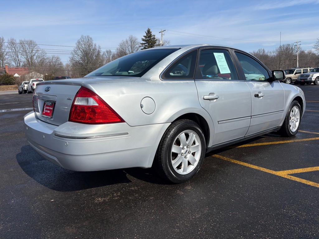 2005 Ford Five Hundred Image 6
