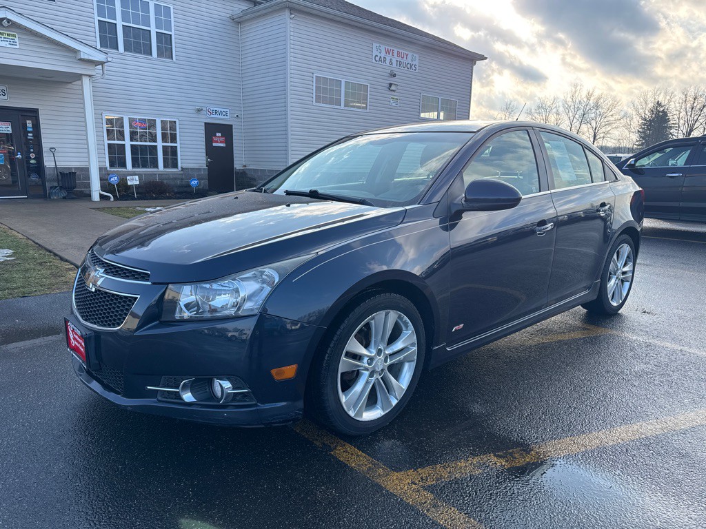 2014 Chevrolet Cruze Image 2