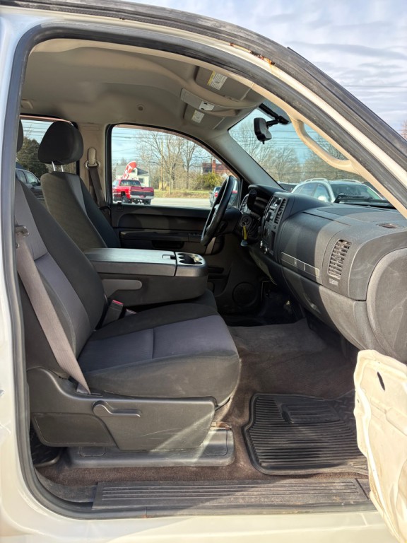 2010 GMC Sierra Image 11