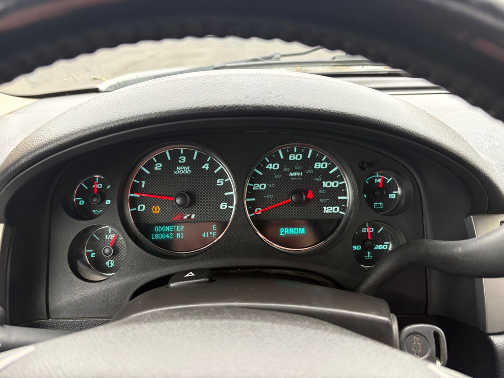 2014 Chevrolet Suburban Image 17