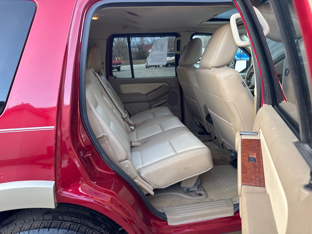 2010 Ford Explorer Image 13