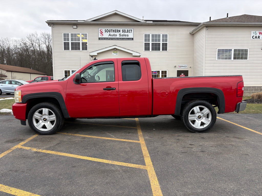 2008 Chevrolet Silverado 1500 Image 1