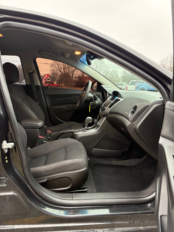 2015 Chevrolet Cruze Image 11