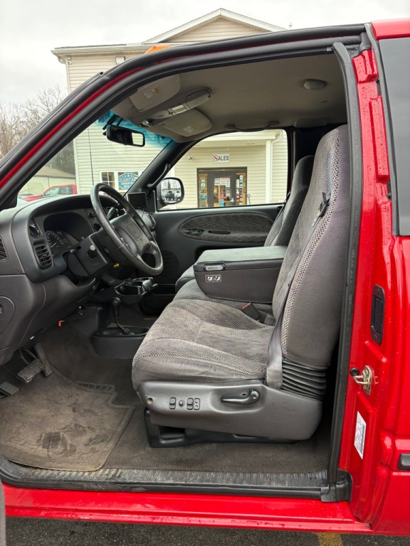 1999 Dodge Ram 2500 Image 10