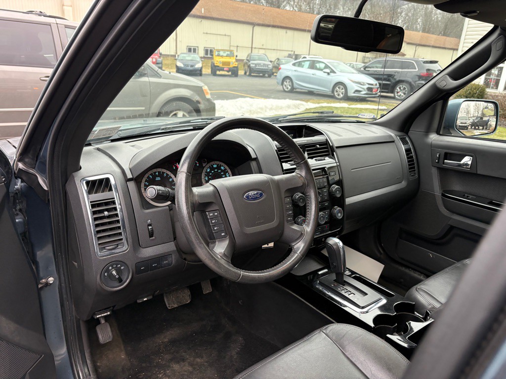 2010 Ford Escape Image 13