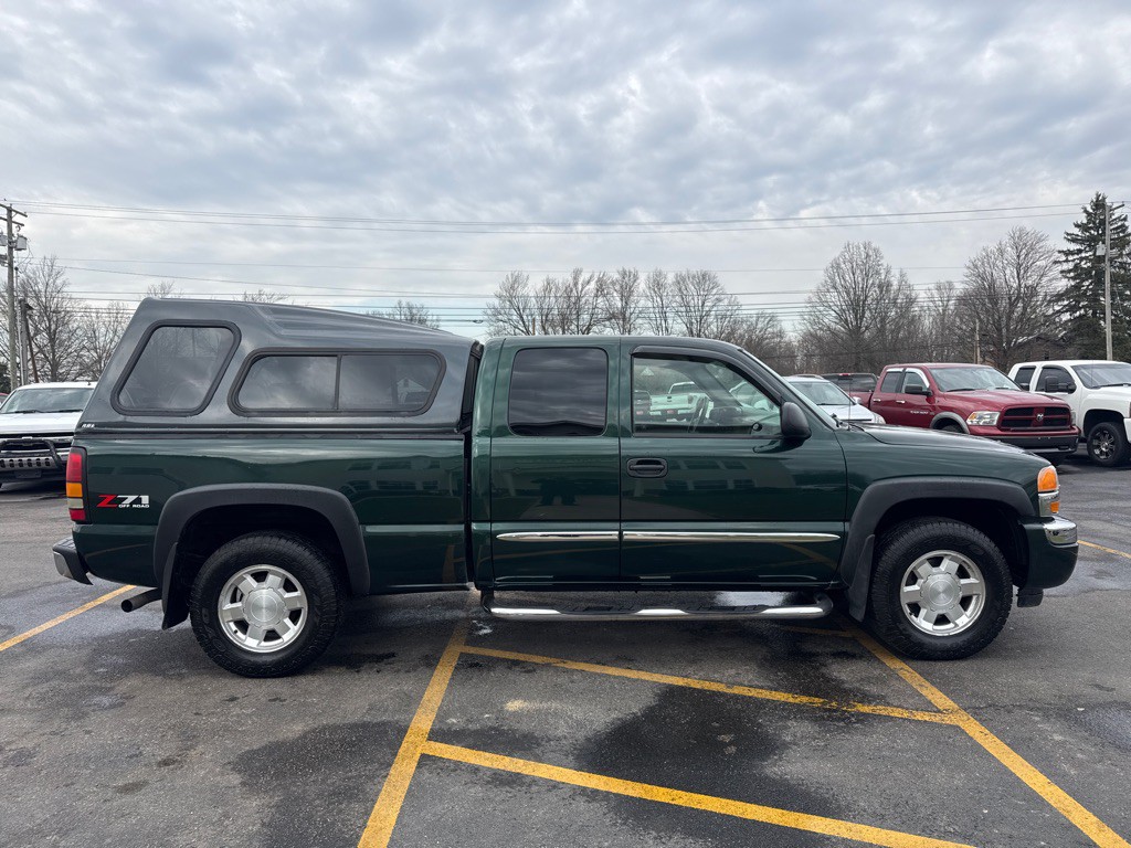 2005 GMC Sierra Image 5