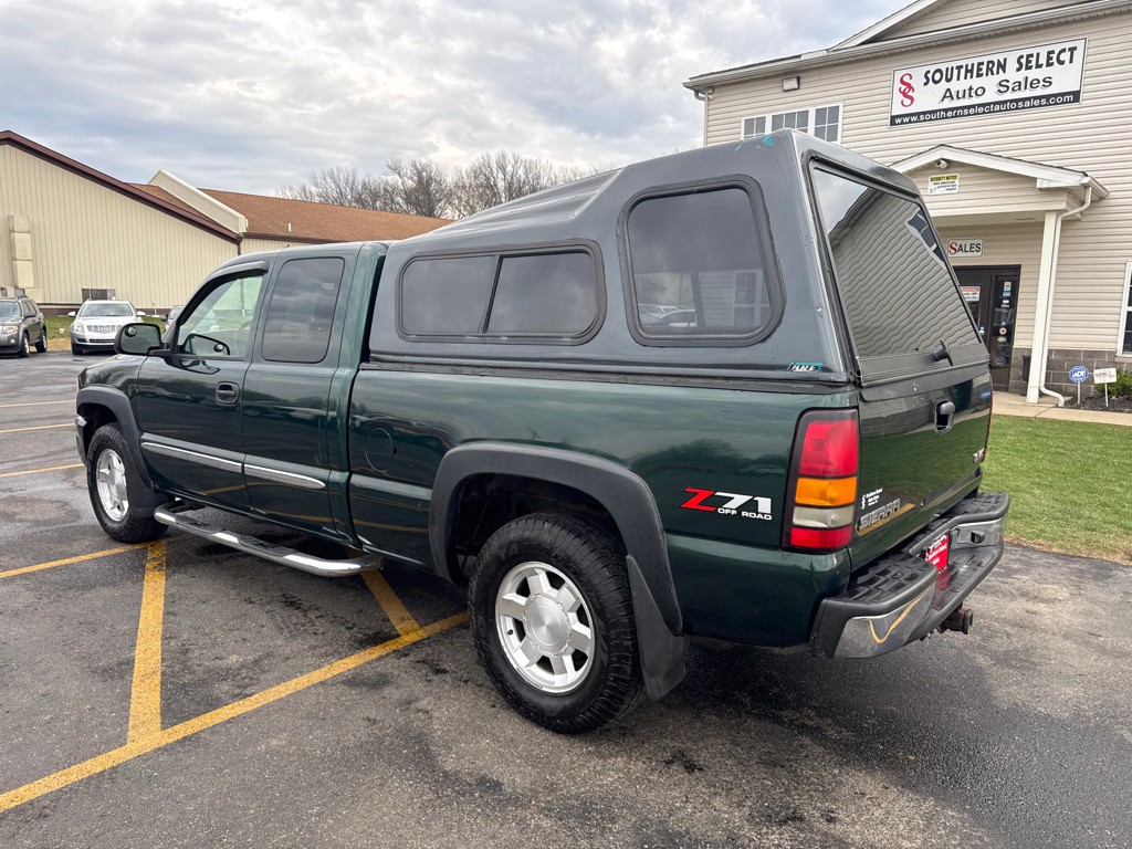 2005 GMC Sierra Image 8