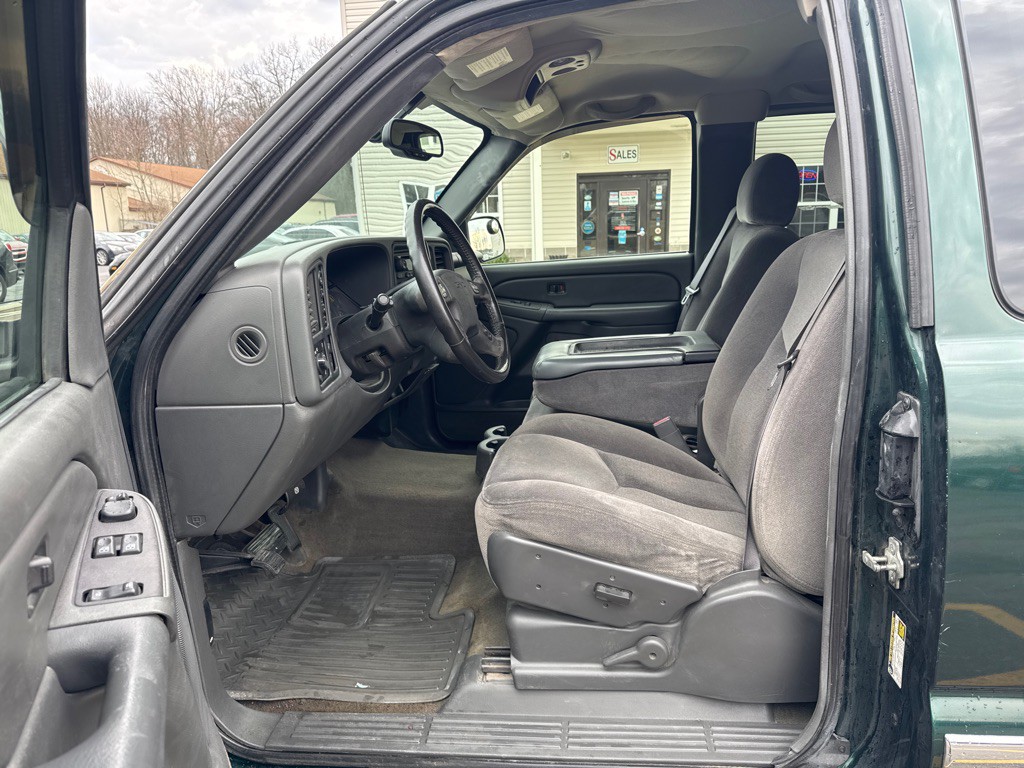 2005 GMC Sierra Image 10