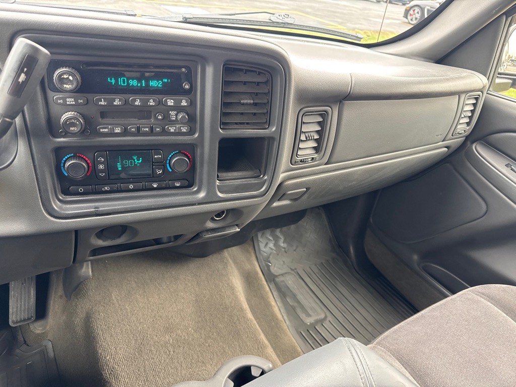 2005 GMC Sierra Image 15