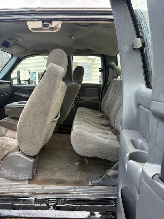 2004 Chevrolet Silverado 1500 Image 10