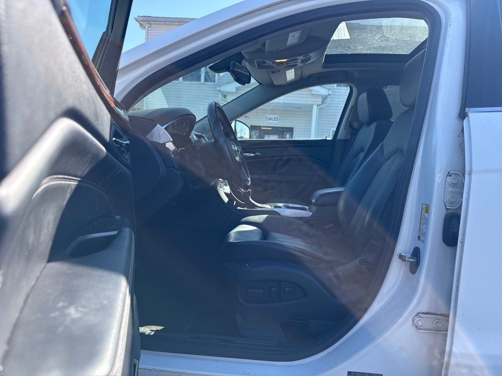 2013 Cadillac SRX Image 9