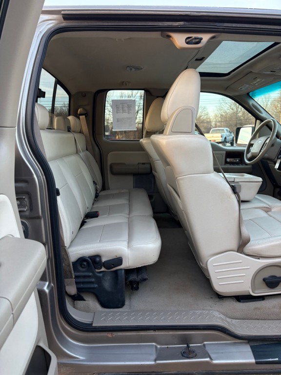 2004 Ford F-150 Image 12