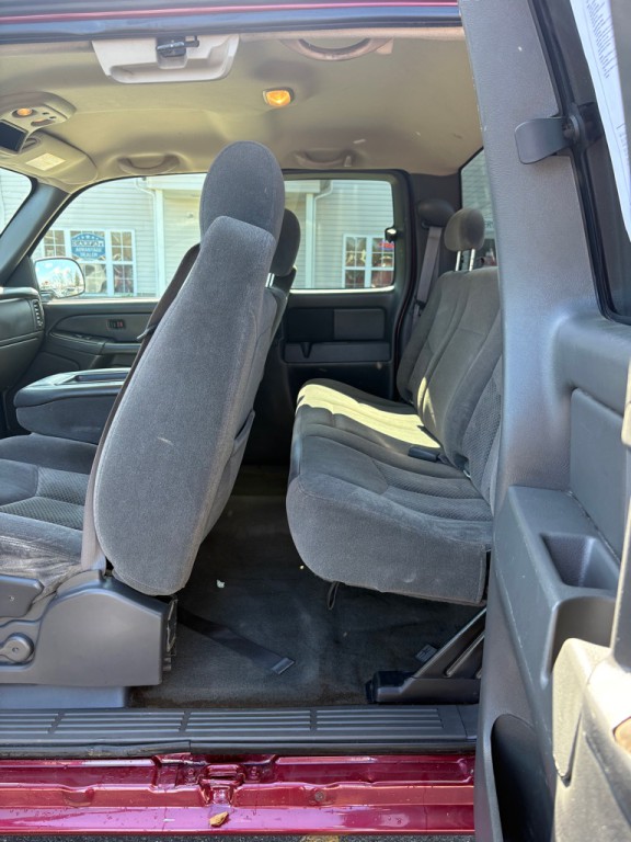 2005 Chevrolet Silverado 1500 Image 10