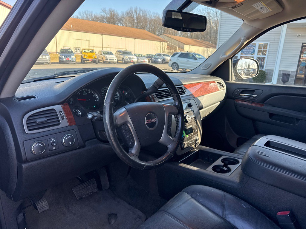 2013 GMC Yukon Image 16