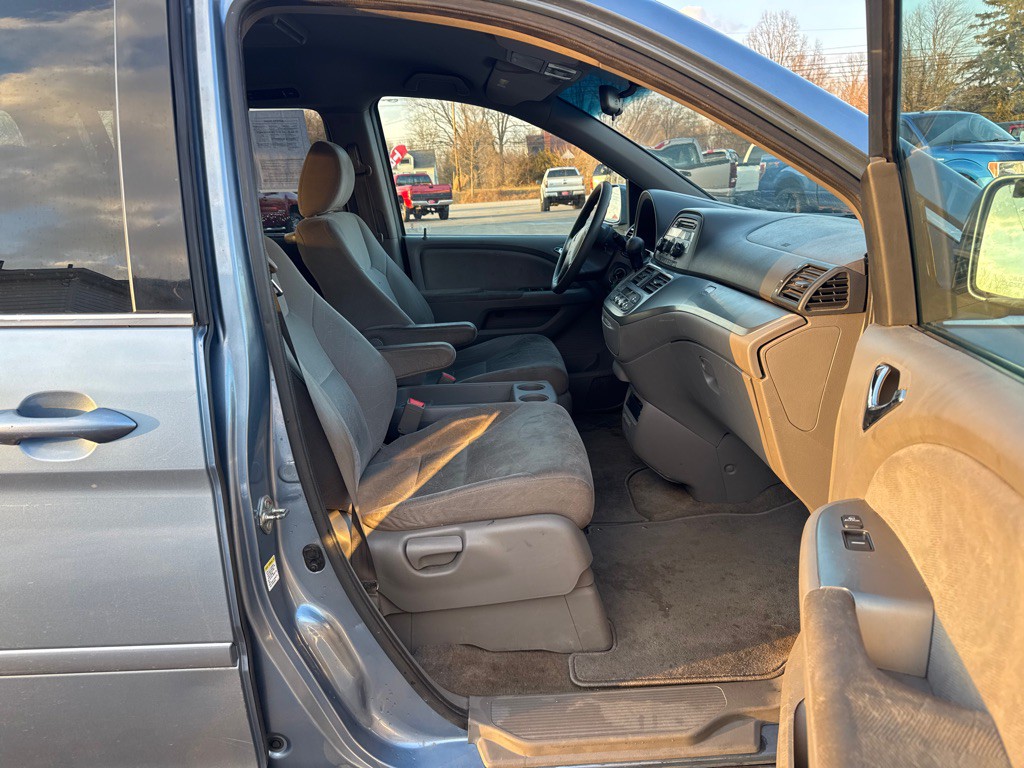 2010 Honda Odyssey Image 12