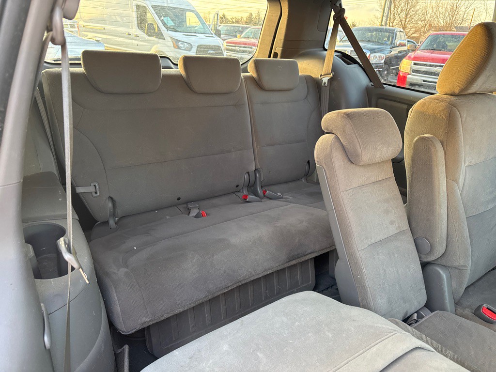 2010 Honda Odyssey Image 14