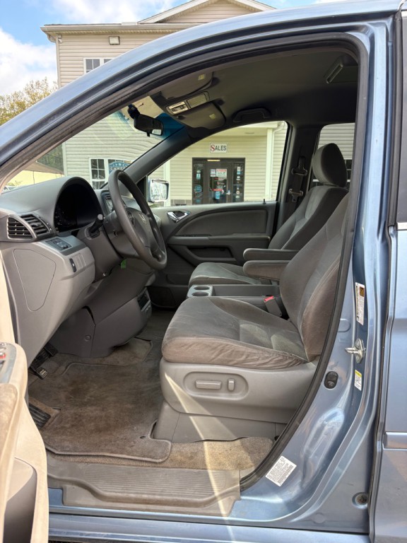 2010 Honda Odyssey Image 9