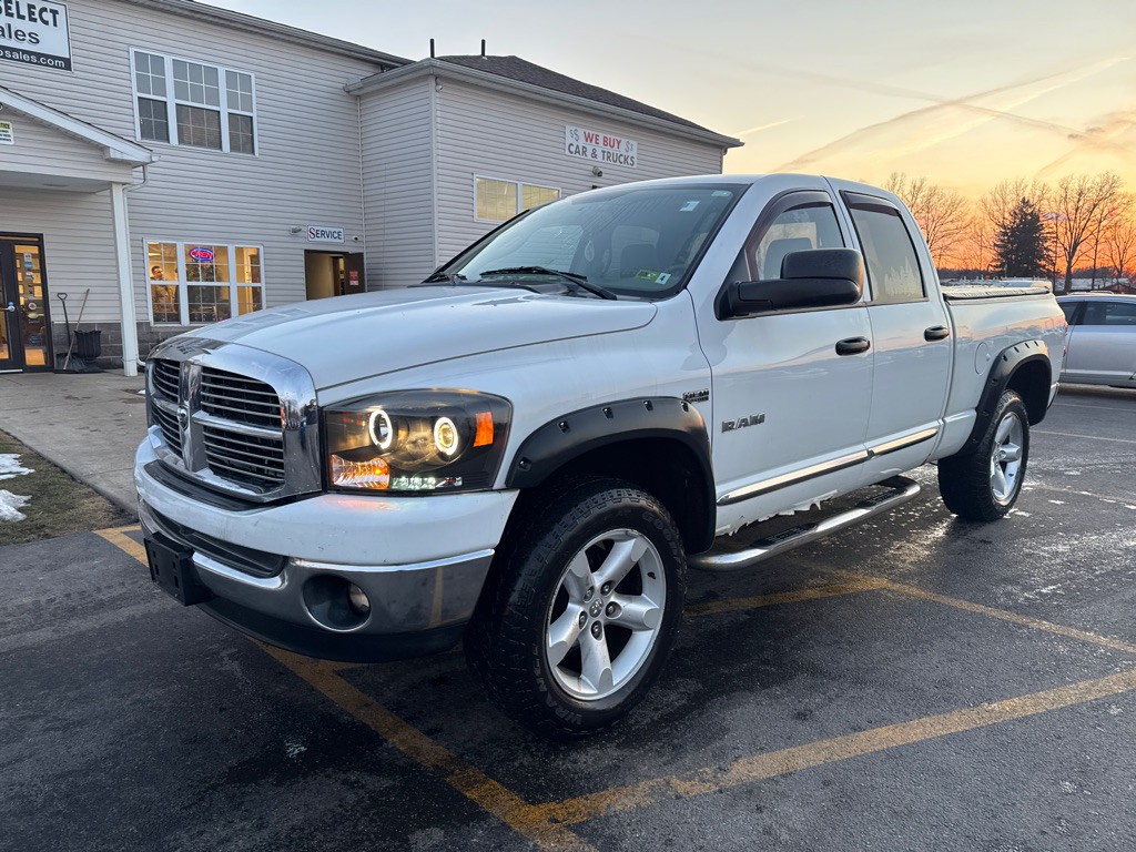 2008 Dodge Ram 1500 Image 2
