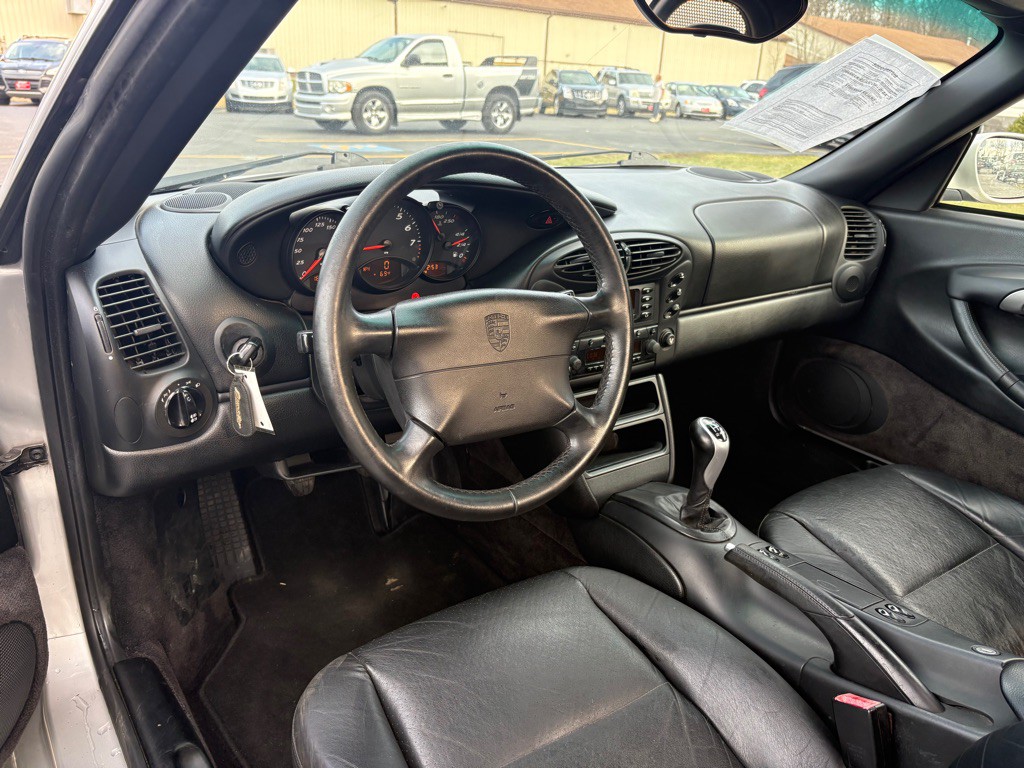 2000 Porsche Boxster Image 11