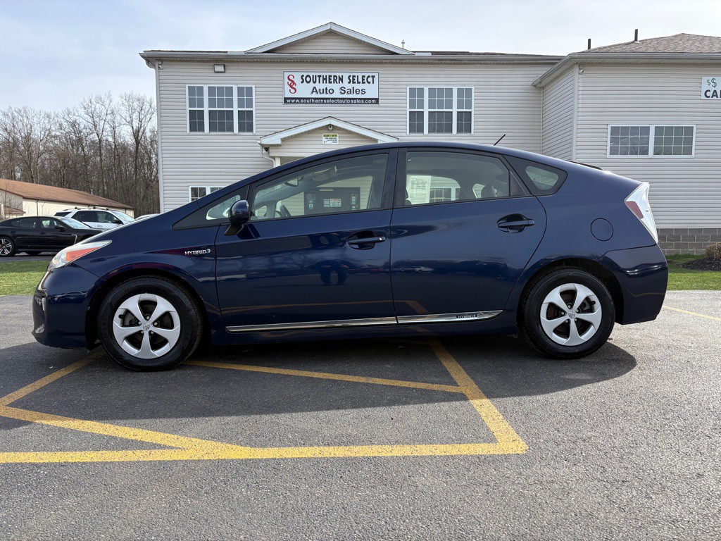 2014 Toyota Prius Image 1