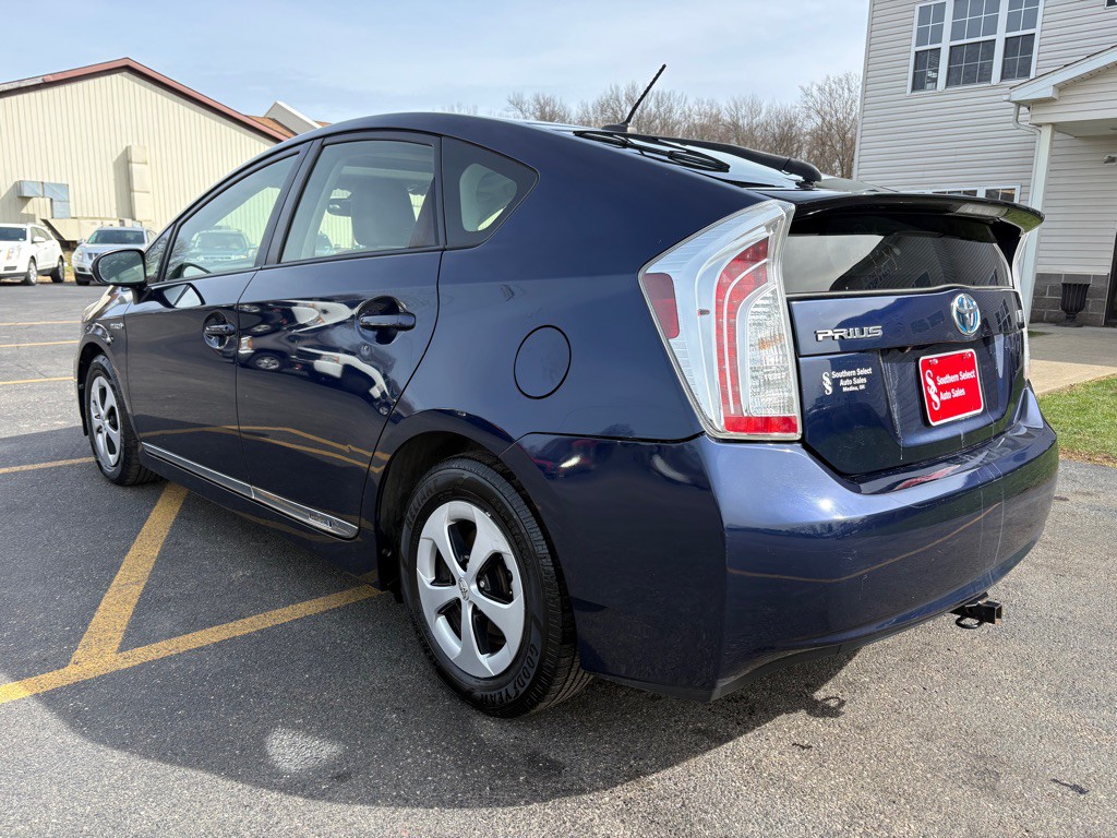 2014 Toyota Prius Image 8