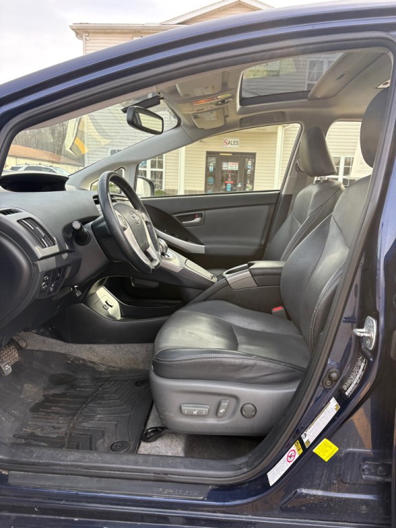 2014 Toyota Prius Image 9