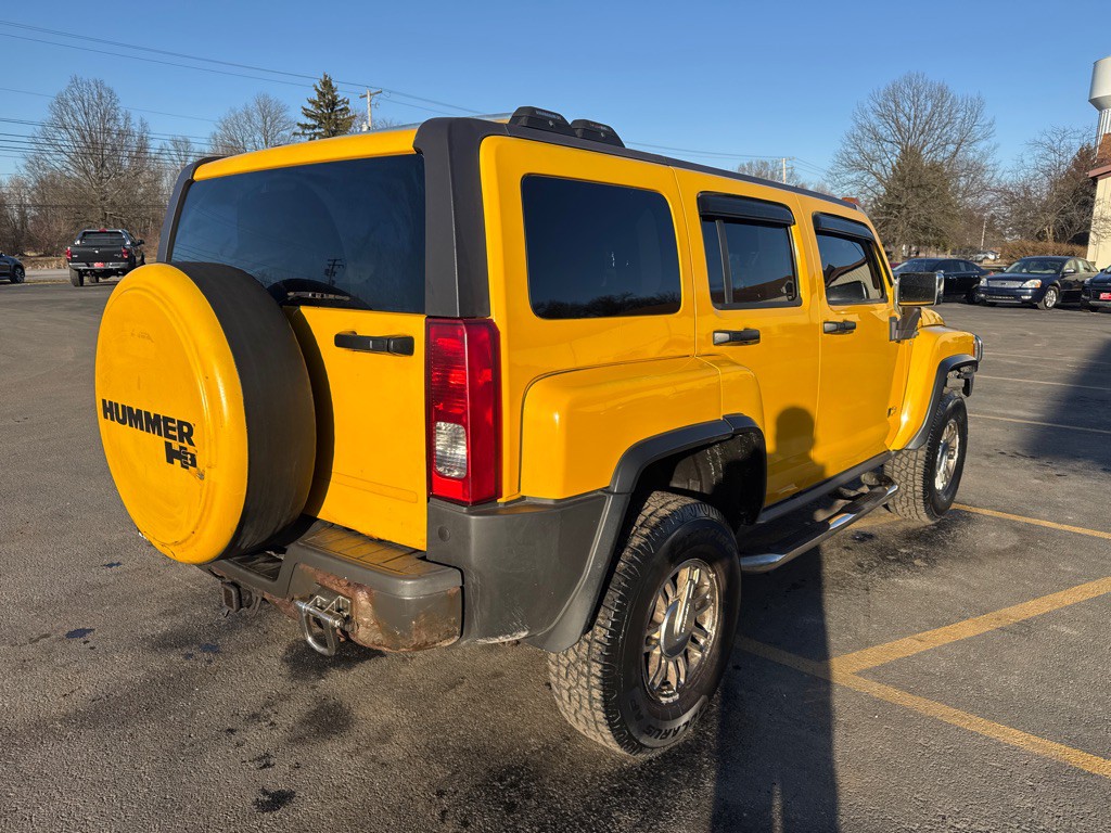 2007 HUMMER H3 Image 6