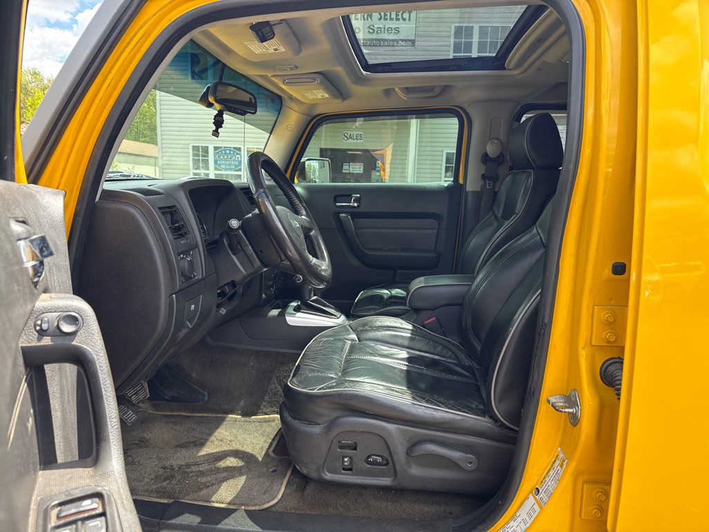 2007 HUMMER H3 Image 11