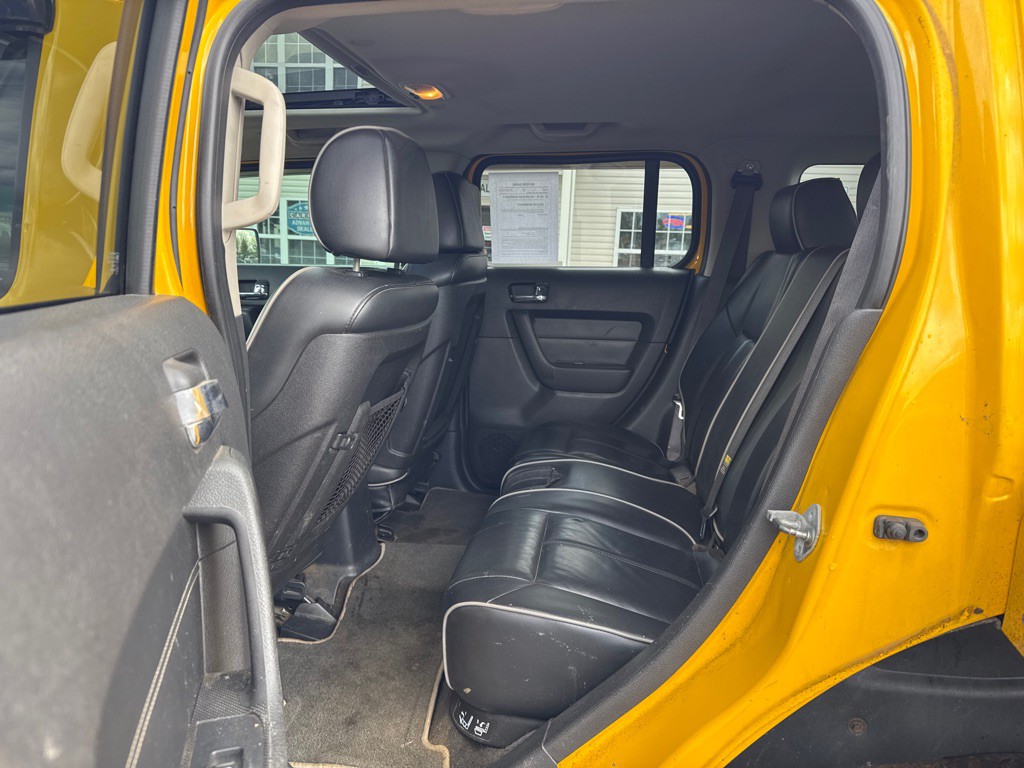 2007 HUMMER H3 Image 12