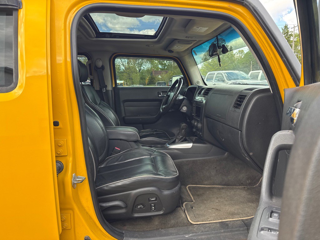 2007 HUMMER H3 Image 13