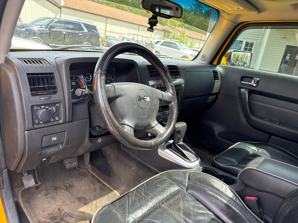 2007 HUMMER H3 Image 17