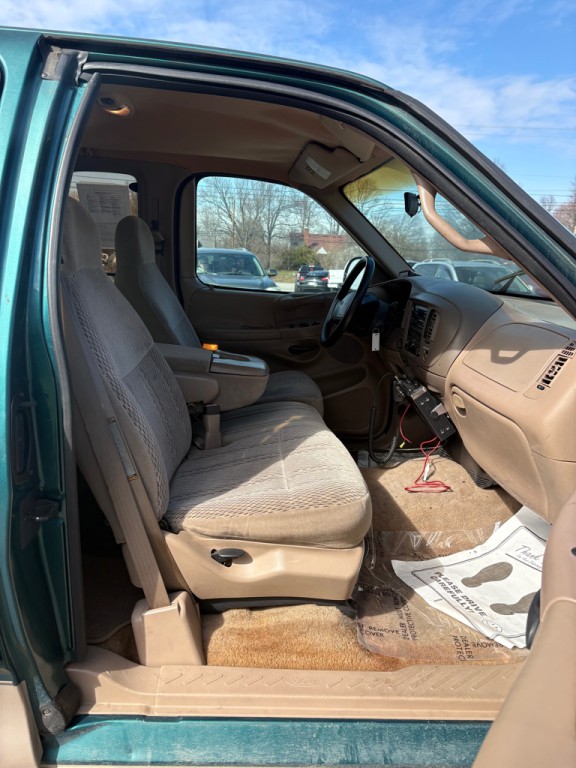 1997 Ford F-150 Image 10