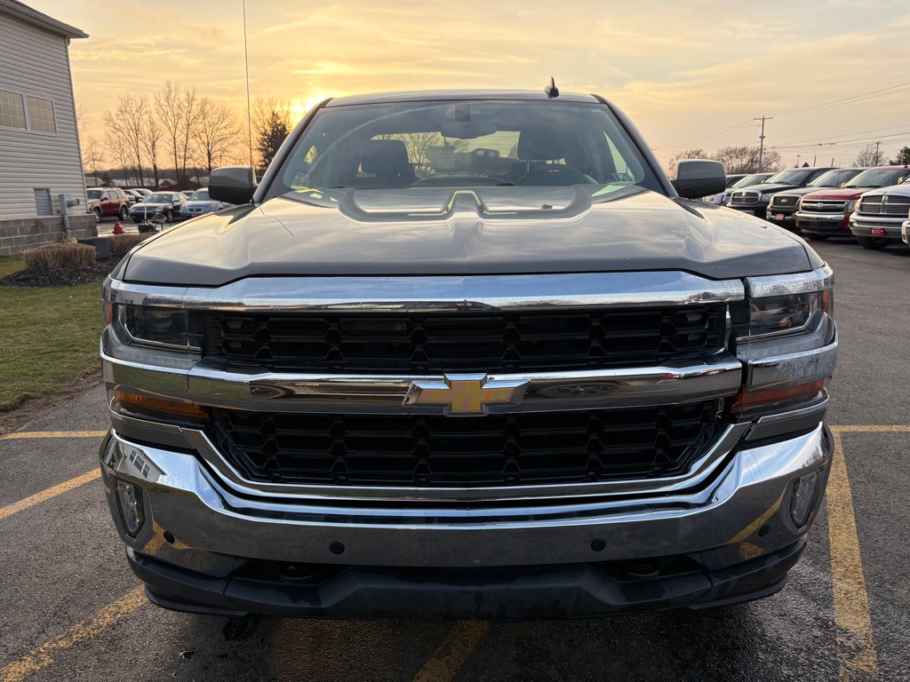 2017 Chevrolet Silverado 1500 Image 3