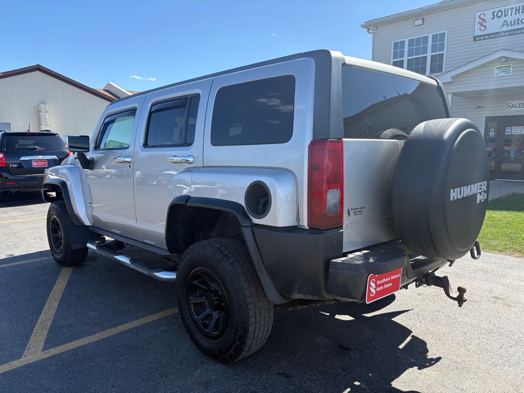 2008 HUMMER H3 Image 8