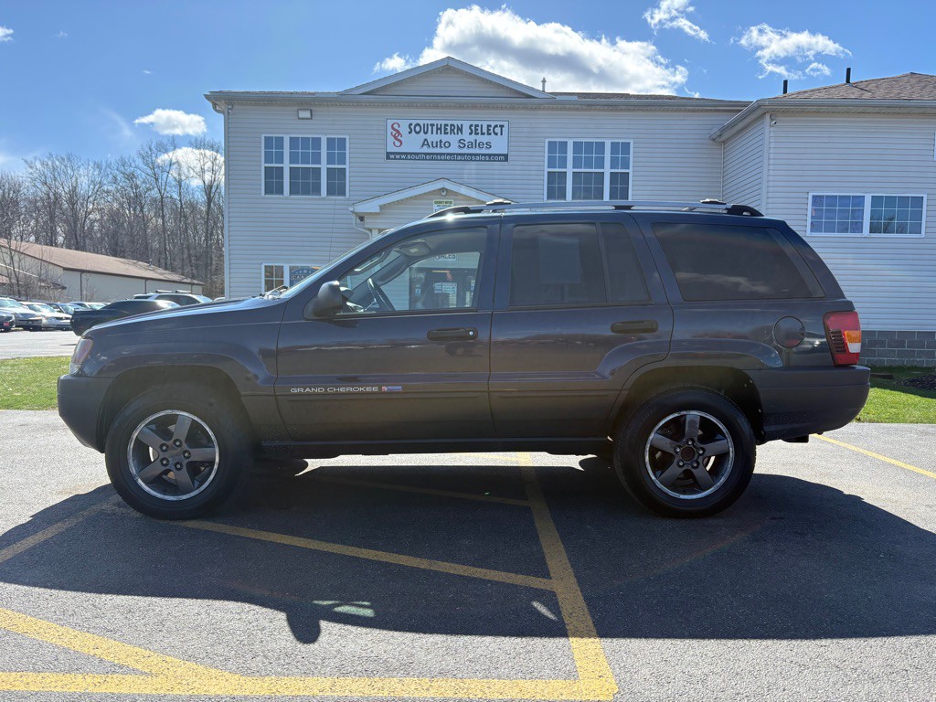 2004 Jeep Grand Cherokee Image 1