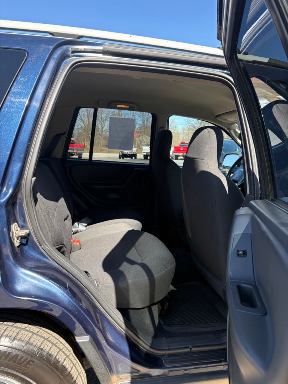 2004 Jeep Grand Cherokee Image 12