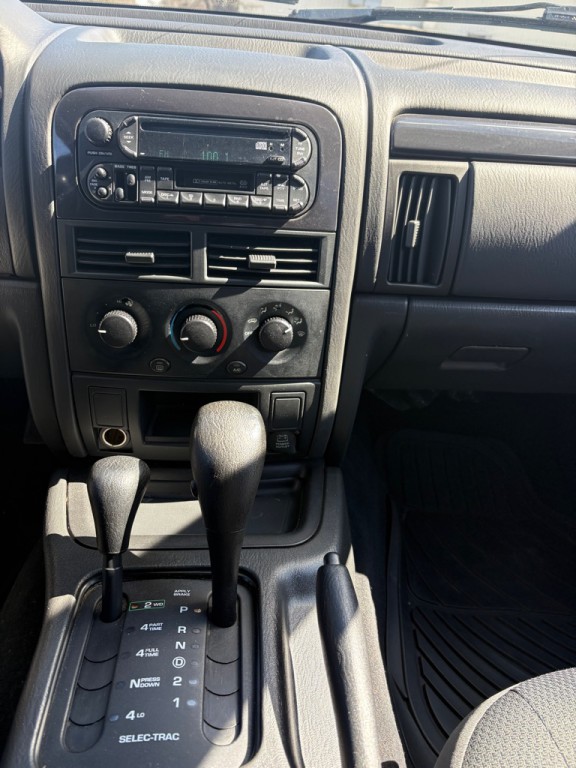 2004 Jeep Grand Cherokee Image 14