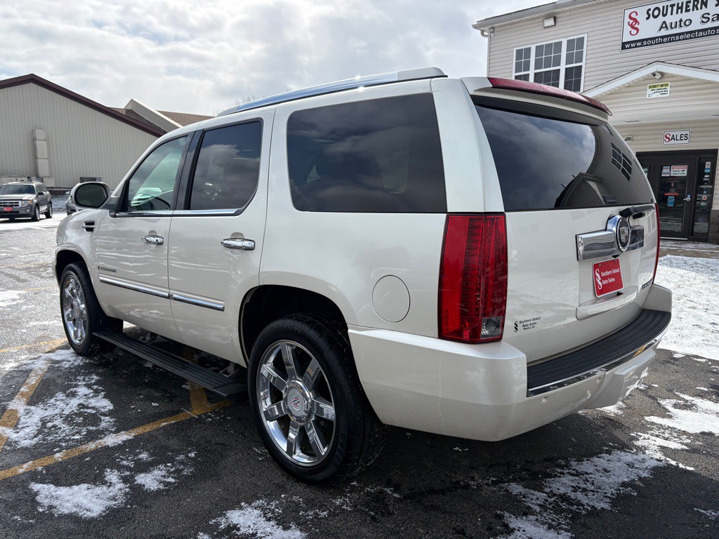 2007 Cadillac Escalade Image 8
