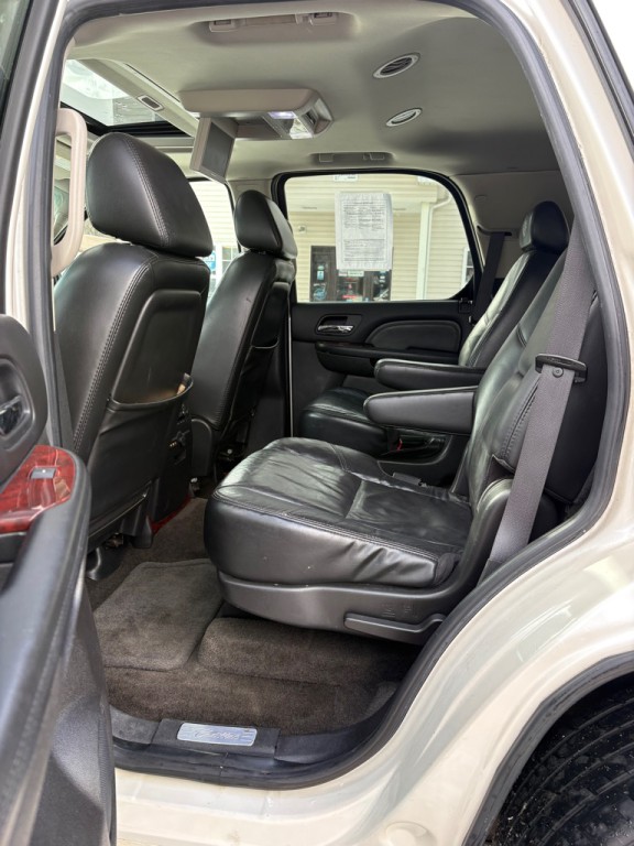 2007 Cadillac Escalade Image 10