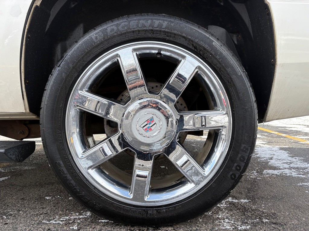 2007 Cadillac Escalade Image 15