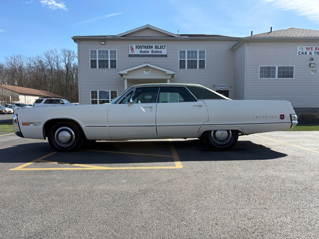 1972 Chrysler Imperial Image 1